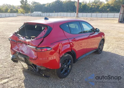 2024 Dodge Hornet R/T Eawd from USA, damaged, VIN ZACPDFCWXR3A29347
